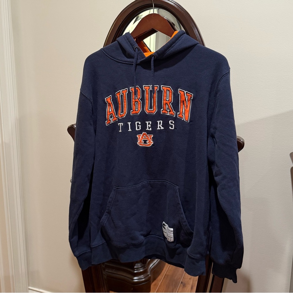 Colosseum Athletics Embroidered Auburn Tigers Navy Hoodie